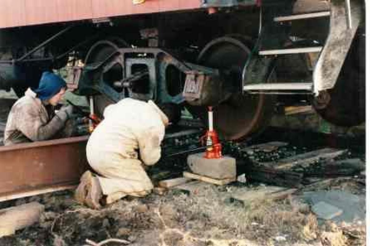 Placing the Caboose (2)